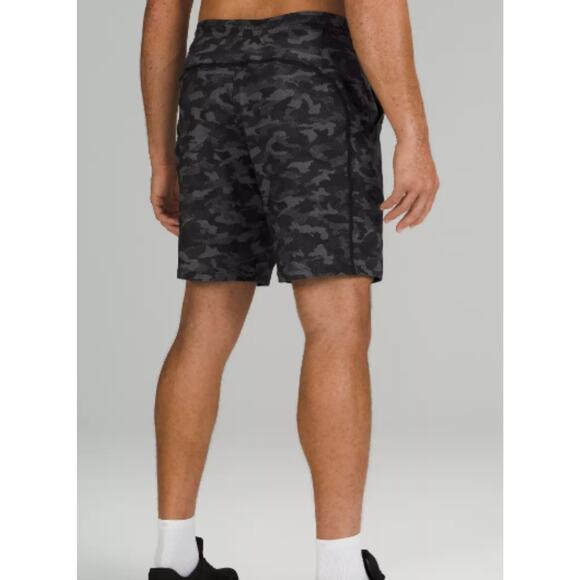 Lululemon Men's Pace Breaker Lined Short 9" 2022 Version L Black Gray Athleisure - Picture 2 of 11